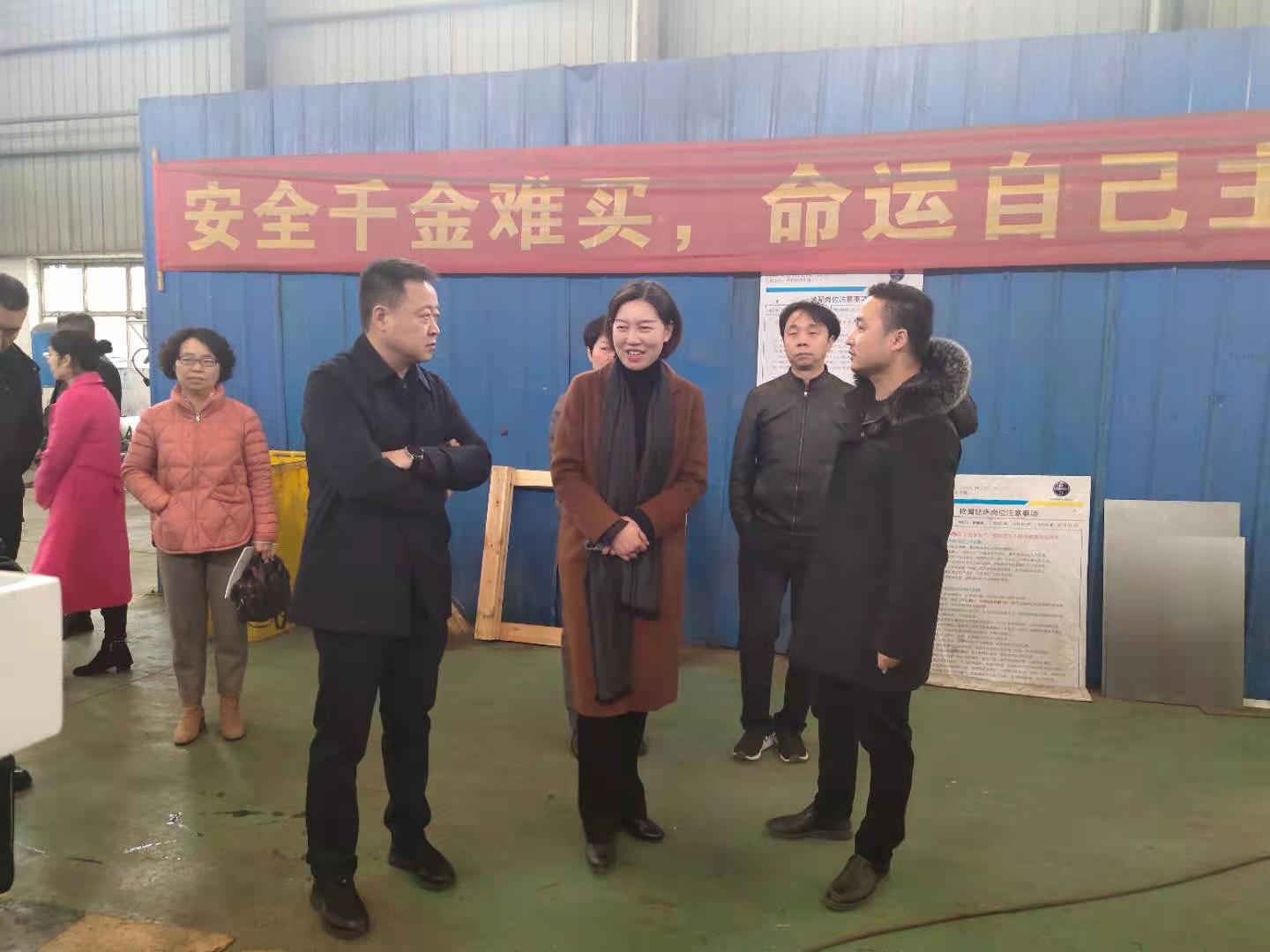 湖南麥克斯攪拌捏合設(shè)備有限公司,湘潭攪拌混合設(shè)備生產(chǎn)銷售,湘潭立式捏合機(jī)生產(chǎn)銷售 湖南麥克斯攪拌捏合設(shè)備有限公司,湘潭攪拌混合設(shè)備生產(chǎn)銷售,湘潭立式捏合機(jī)生產(chǎn)銷售